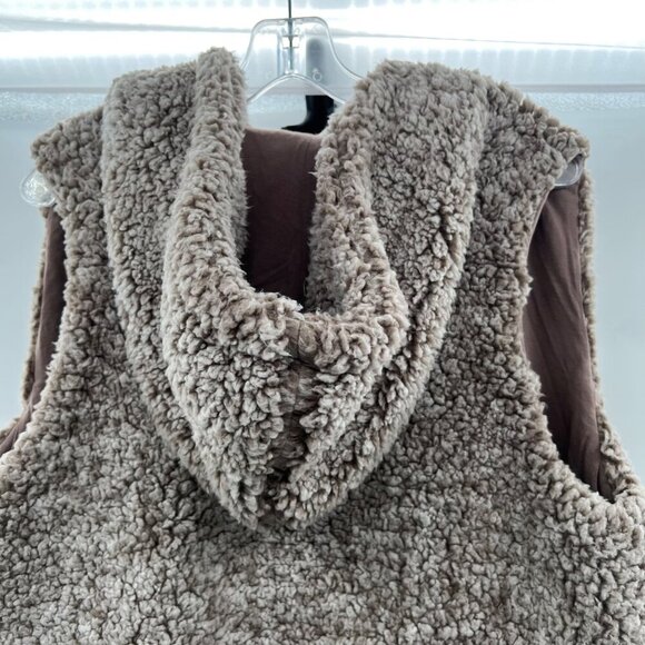 Krazy Kat Womens Hooded Vest Open Front Sherpa Faux Fur Beige Size Small - Picture 6 of 9